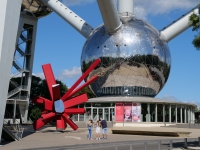 P1096667