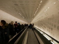 Einzige gebogene Rolltreppe der Welt.